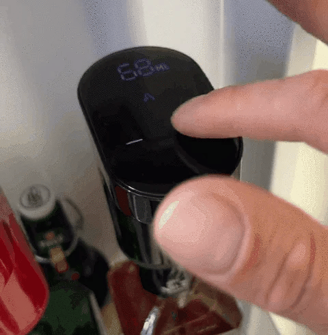 Smart Drink Dispenser – Rechargeable Wine Aerator & Automatic Liquor Decanter 🍷